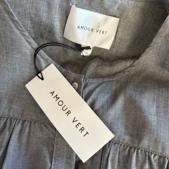 NWT AMOUR VERT TOP - Picture 2 of 7